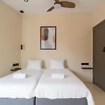 Nara Private